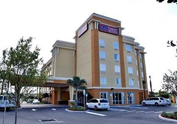 Comfort Suites Orlando International Airport